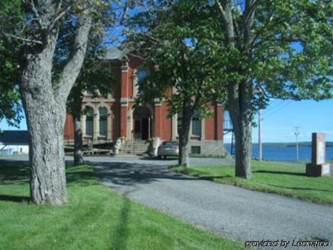 Customs House Inn Pictou Exterior foto